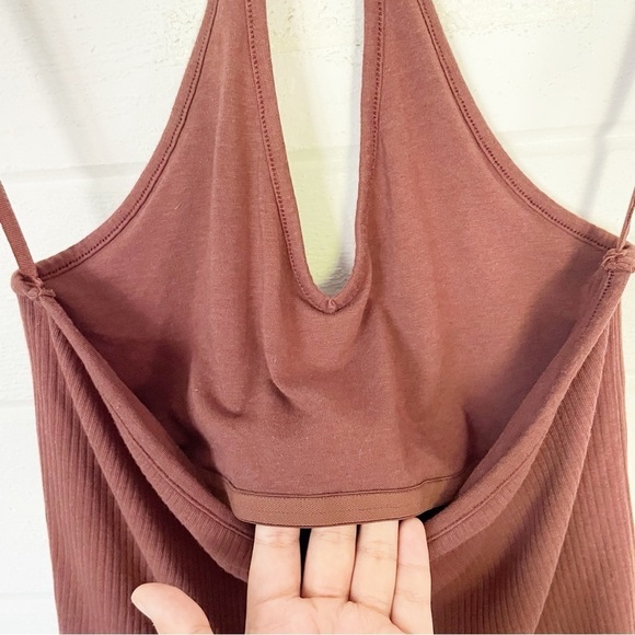 Old Navy Ribbed Brown Sleeveless Halter Top with Built-in Shelf Bra Size XL - Picture 8 of 9